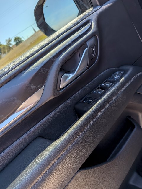 Used 2022 GMC Yukon XL Denali AWD/4WD image 10
