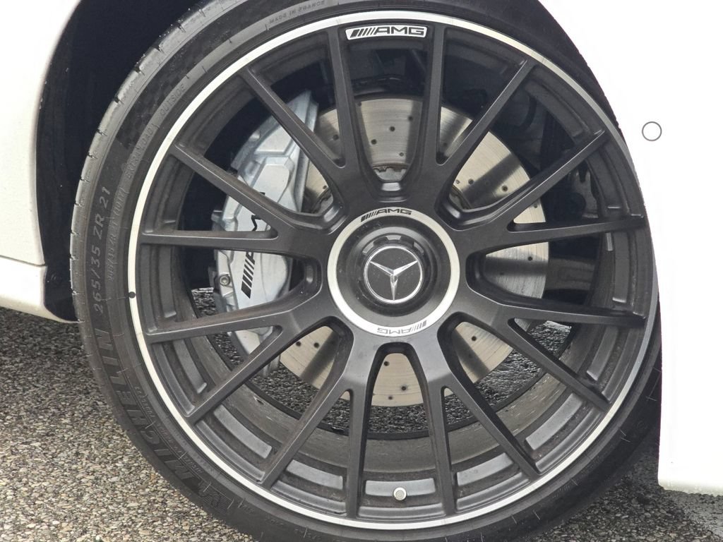 Certified 2025 Mercedes-Benz E 53 AMG e 4MATIC Sedan image 11