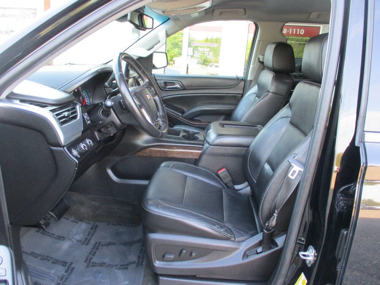 Used 2015 Chevrolet Suburban LT image 16