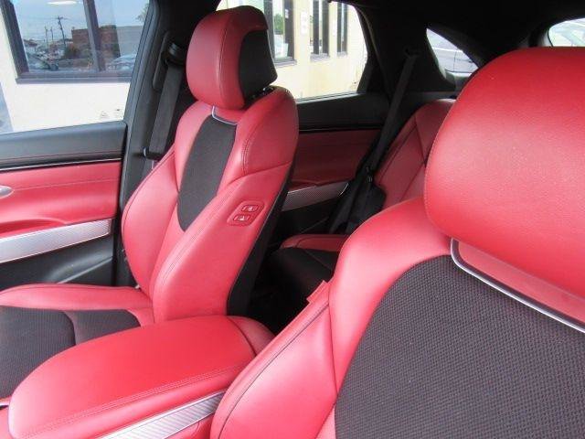 Used 2022 Genesis GV70 2.5T w/ Sport Prestige Package AWD/4WD image 14
