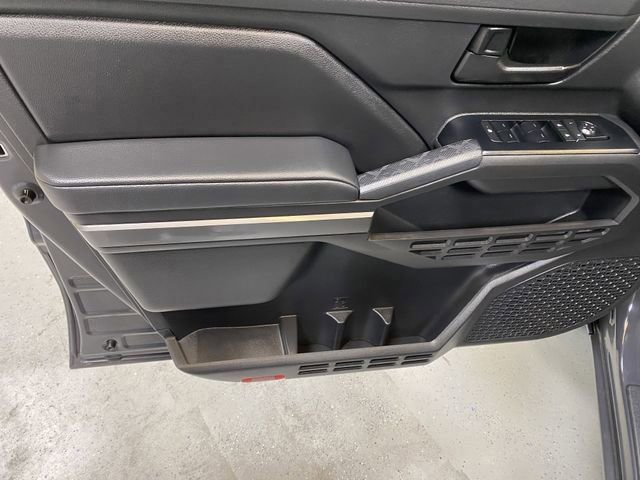 Used 2025 Toyota Tacoma SR5 image 23