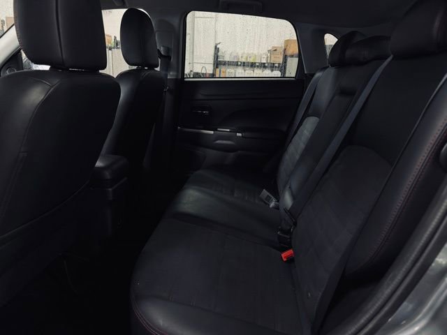 Used 2024 Mitsubishi Outlander Sport LE image 16