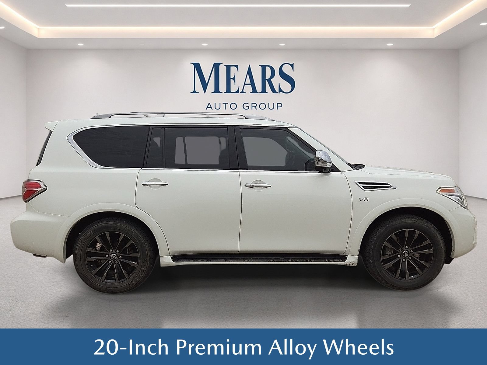 Used 2019 Nissan Armada Platinum w/ Captain's Chairs Package RWD image 7