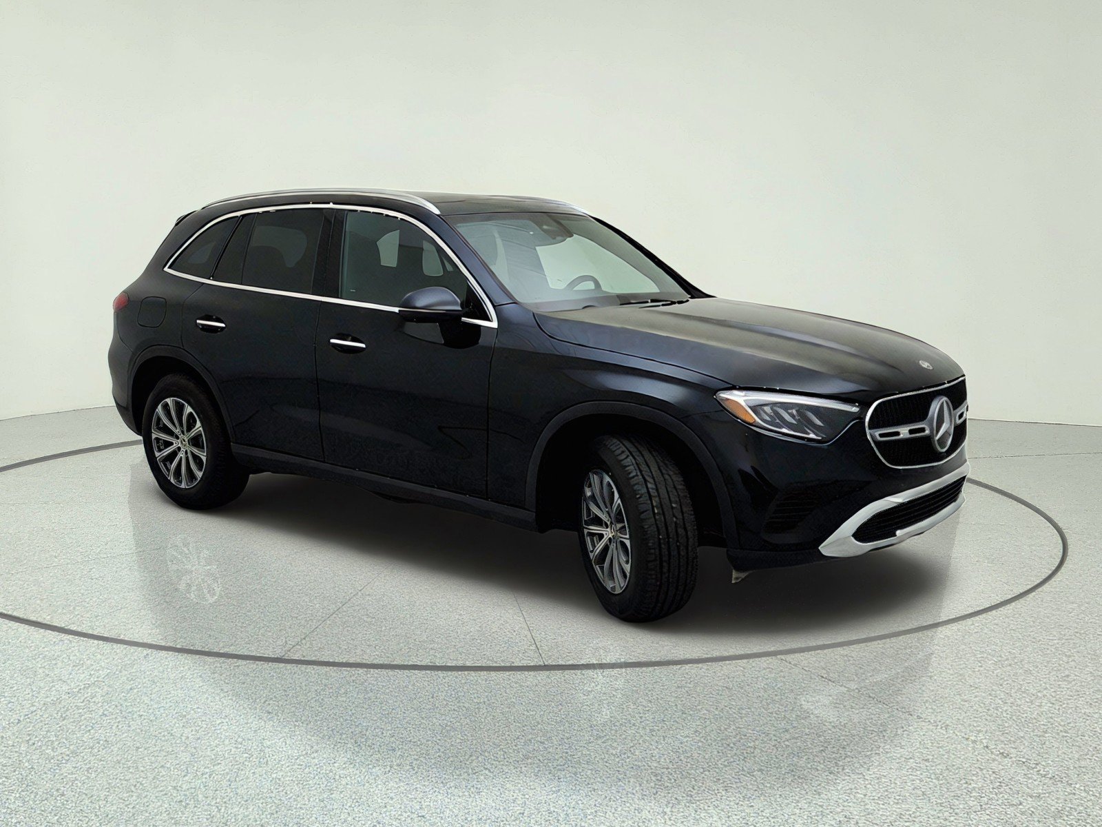 Certified 2026 Mercedes-Benz GLC 300 4MATIC image 5