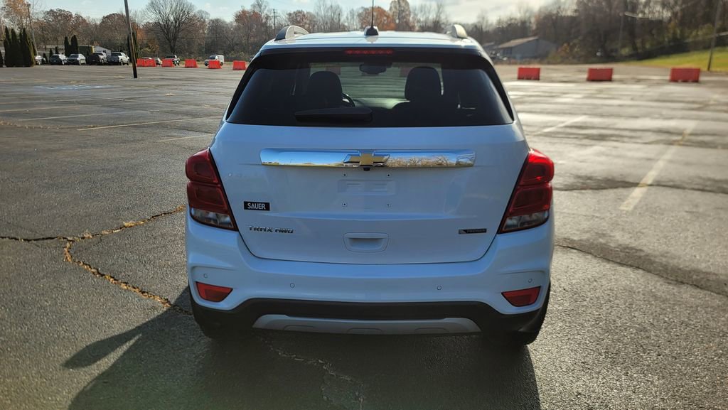 Used 2018 Chevrolet Trax Premier w/ LPO, Cargo Package image 10