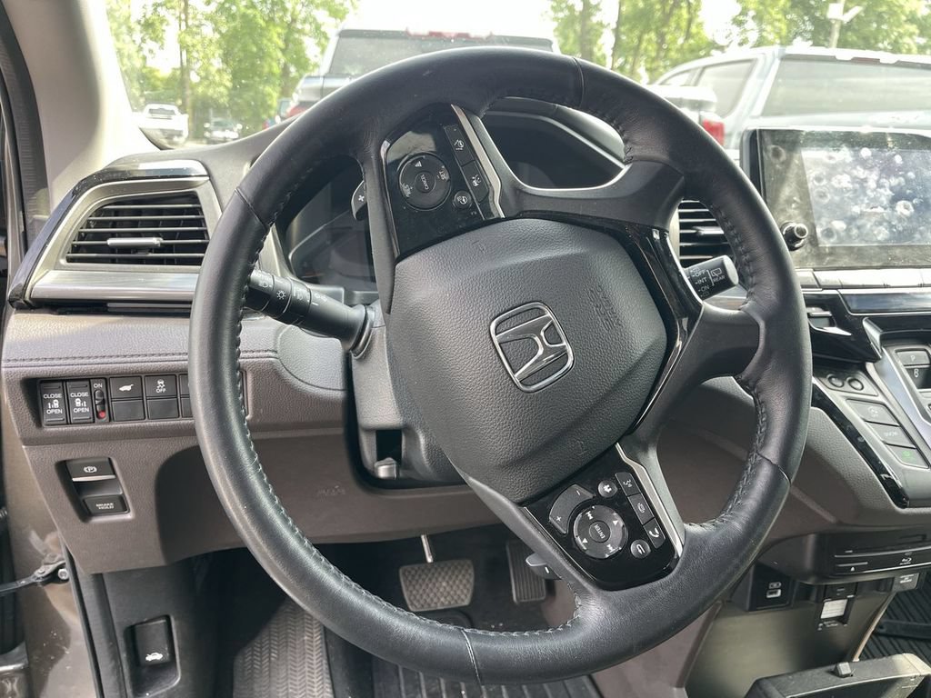 Used 2023 Honda Odyssey Elite image 5