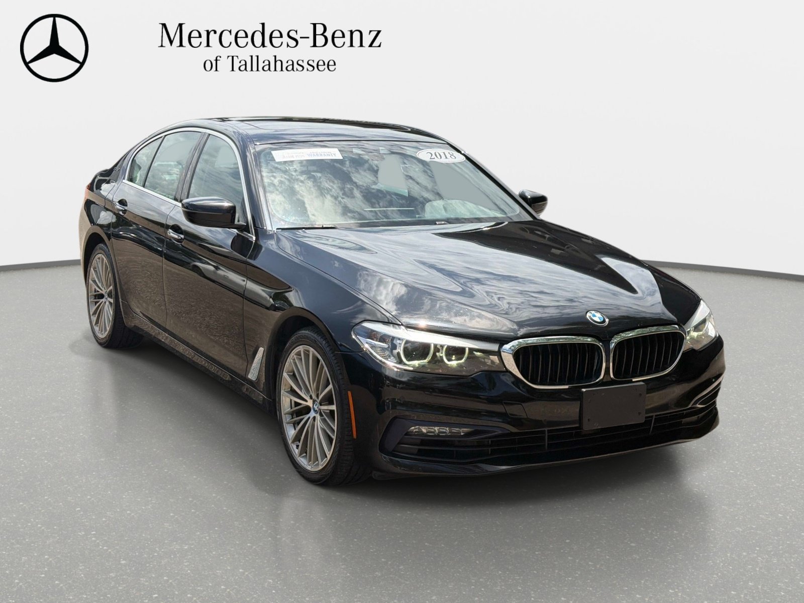 Used 2018 BMW 530e xDrive AWD/4WD image 3
