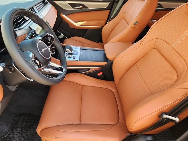 Used 2026 Jaguar F-PACE R-Dynamic S image 10