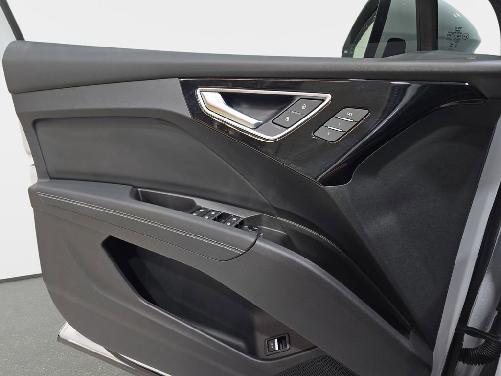 Used 2024 Audi Q4 e-tron Prestige w/ Black Optic Package image 30