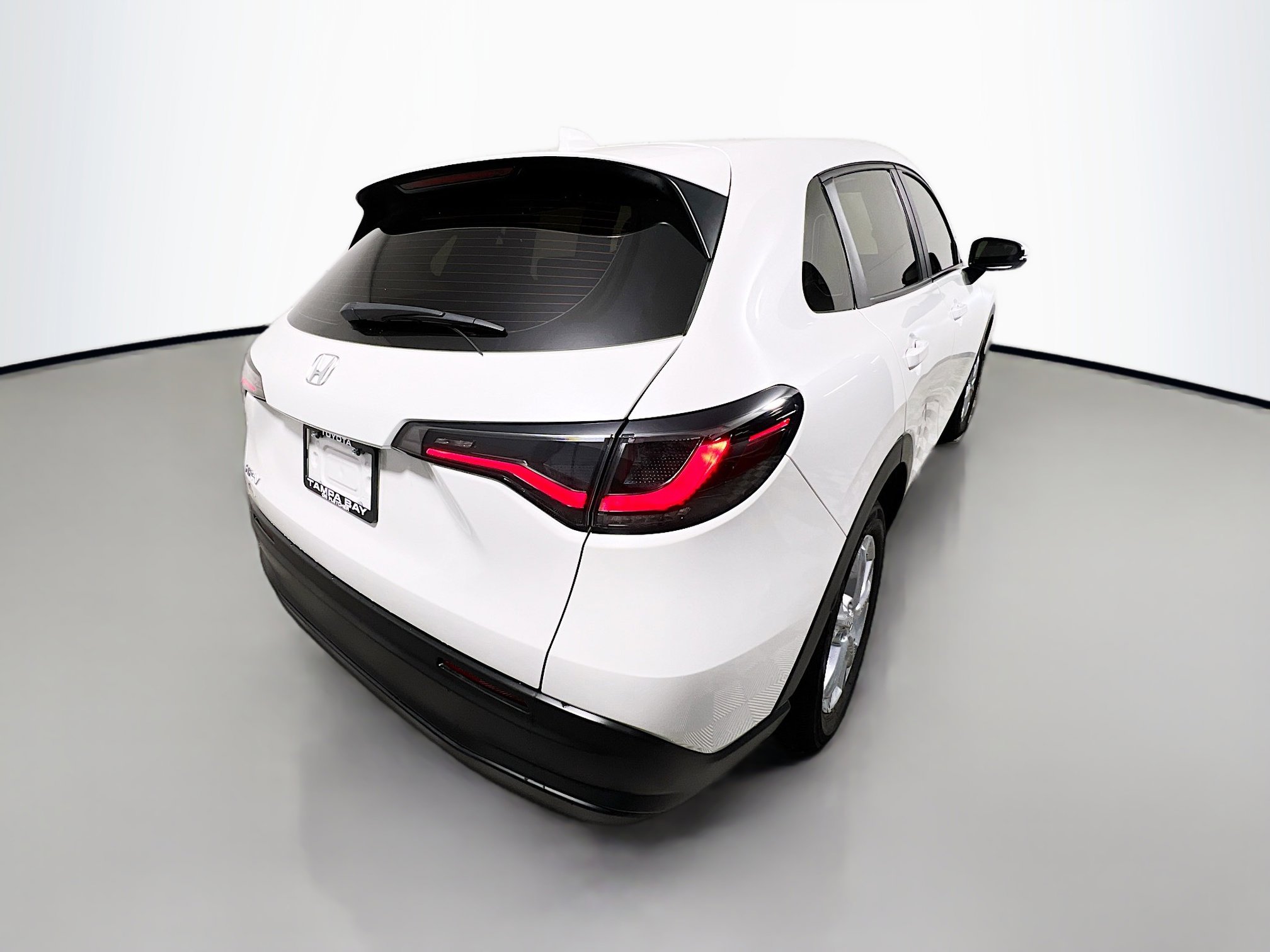 Used 2024 Honda HR-V LX image 4