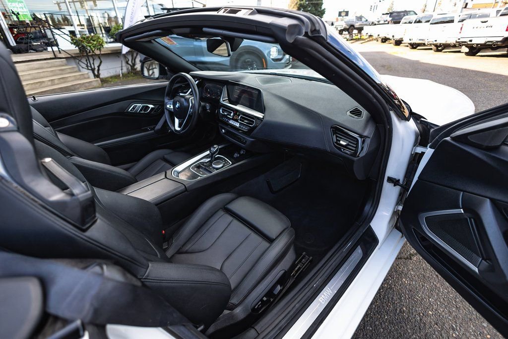Used 2020 BMW Z4 sDrive30i w/ Convenience Package RWD image 29
