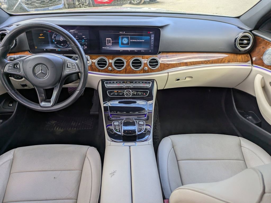 Used 2017 Mercedes-Benz E 300 image 13