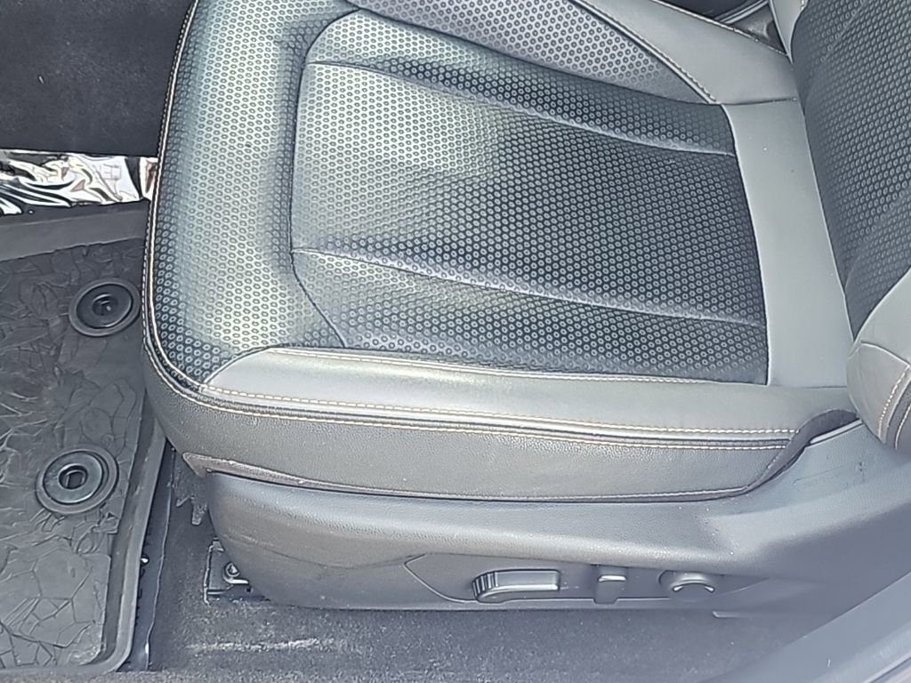 Used 2024 Subaru Crosstrek 2.5i Wilderness image 11