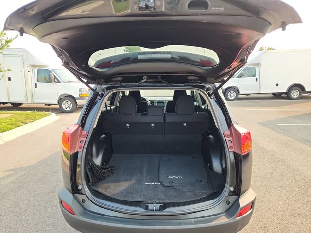 Used 2013 Toyota RAV4 XLE AWD/4WD image 29