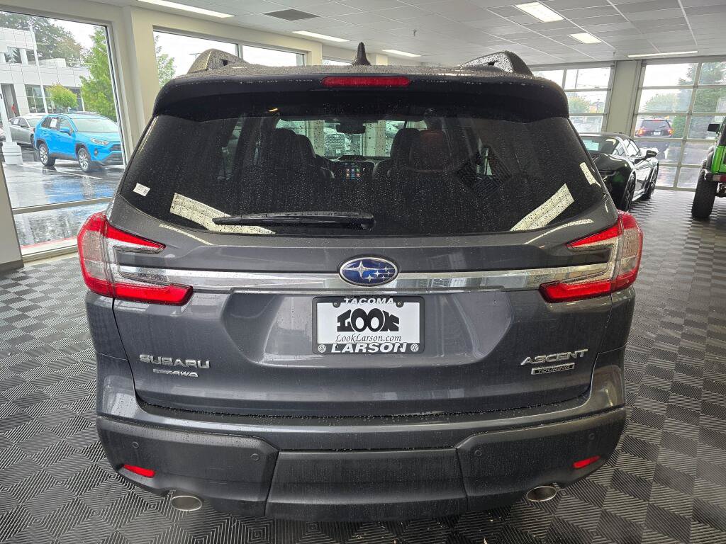 Used 2023 Subaru Ascent Touring AWD/4WD image 4