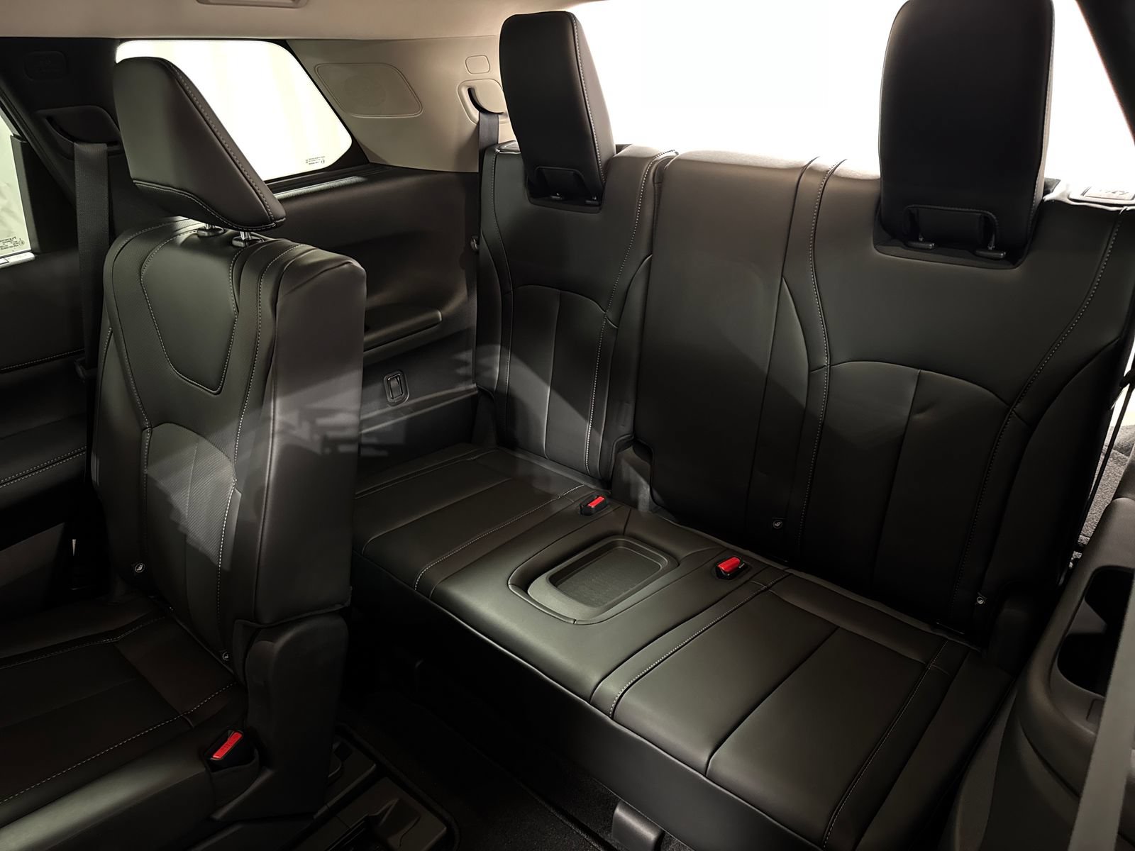 Certified 2026 INFINITI QX60 Luxe w/ Family Package AWD/4WD image 58