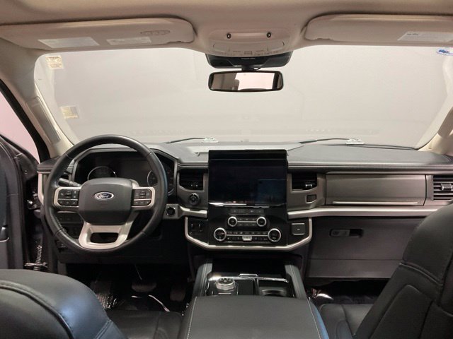 Used 2024 Ford Expedition XLT AWD/4WD image 29