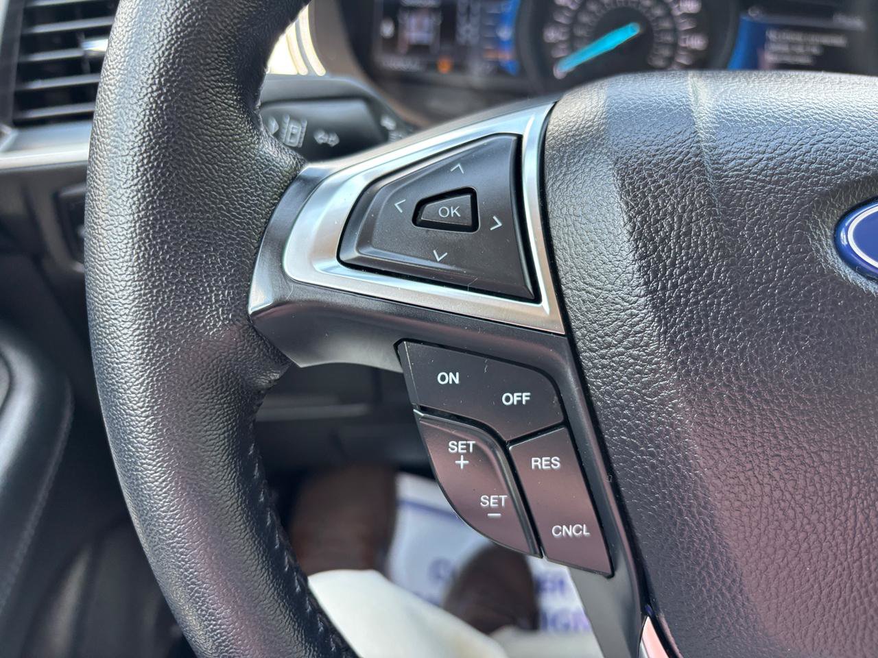 Used 2024 Ford Edge SEL w/ Convenience Package AWD/4WD image 17