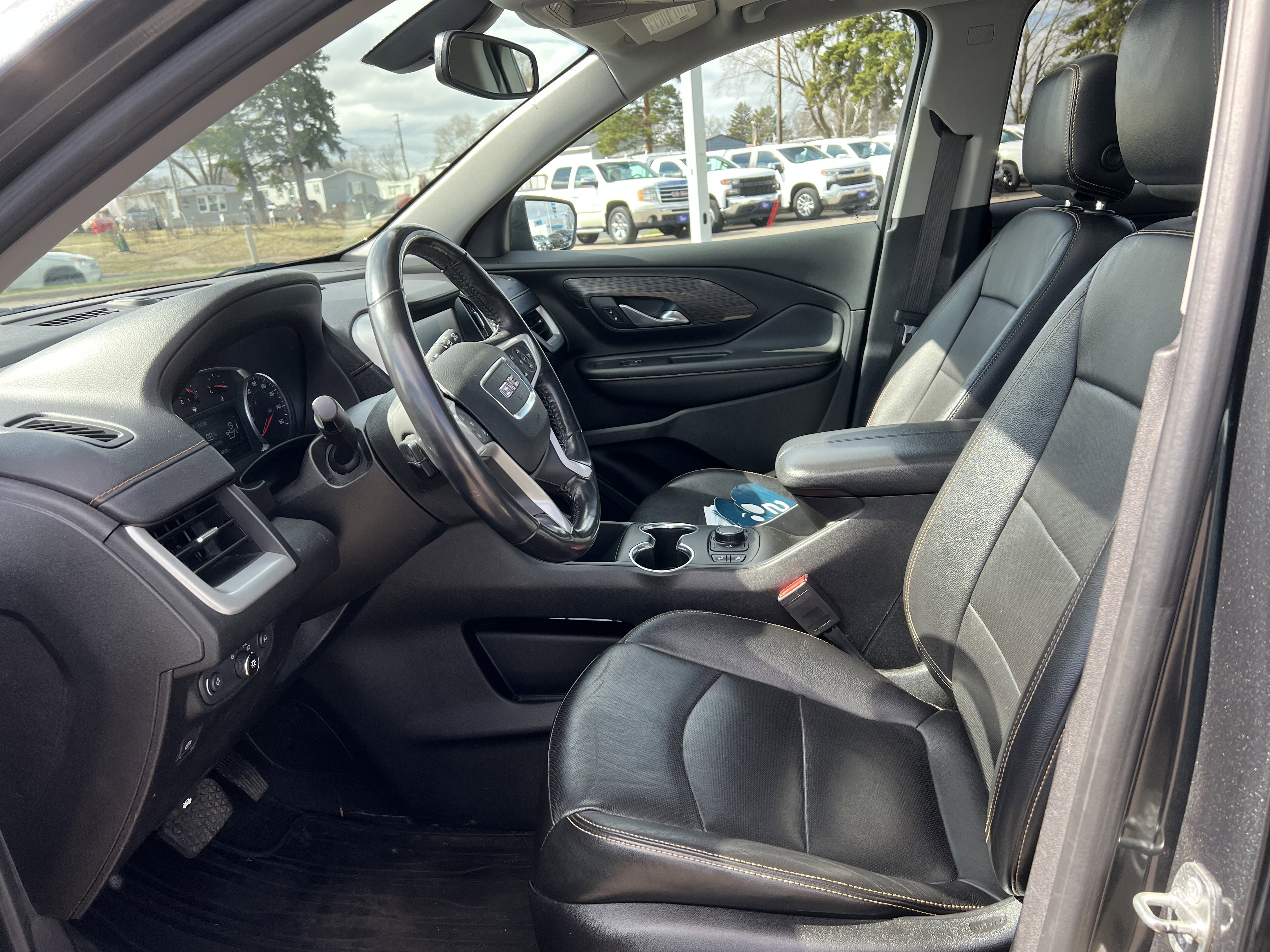 Used 2018 GMC Terrain SLT w/ Preferred Package image 18