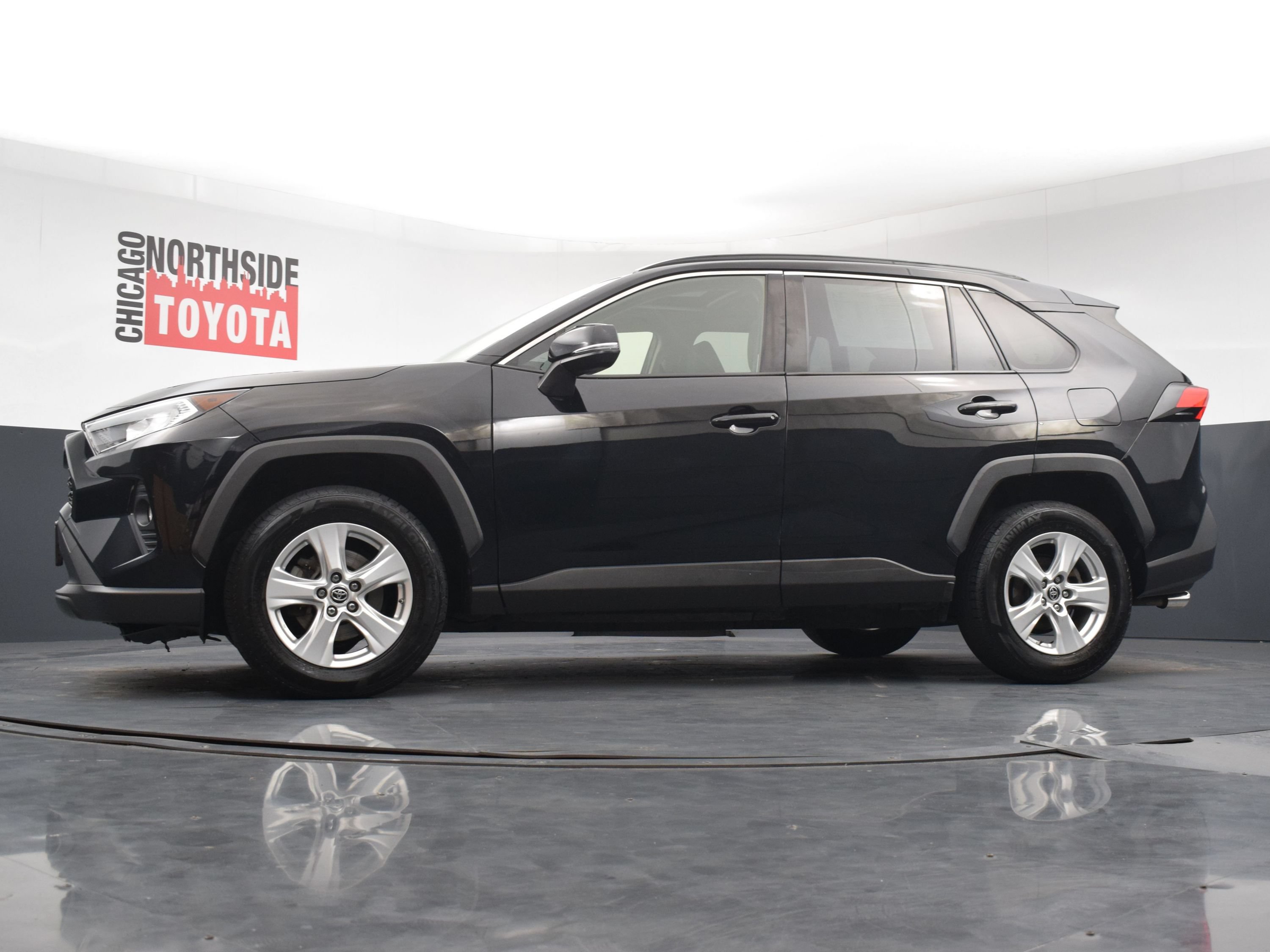 Used 2019 Toyota RAV4 XLE w/ Convenience Package AWD/4WD image 26