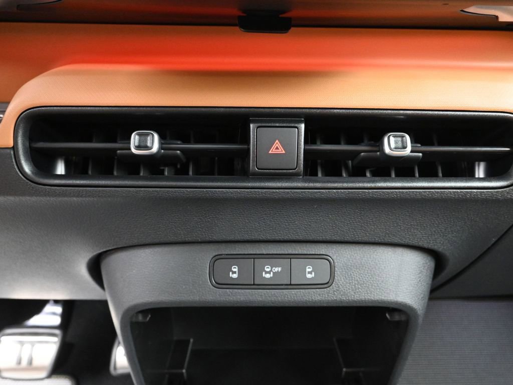 New 2025 Volkswagen ID. Buzz Pro S Plus image 23