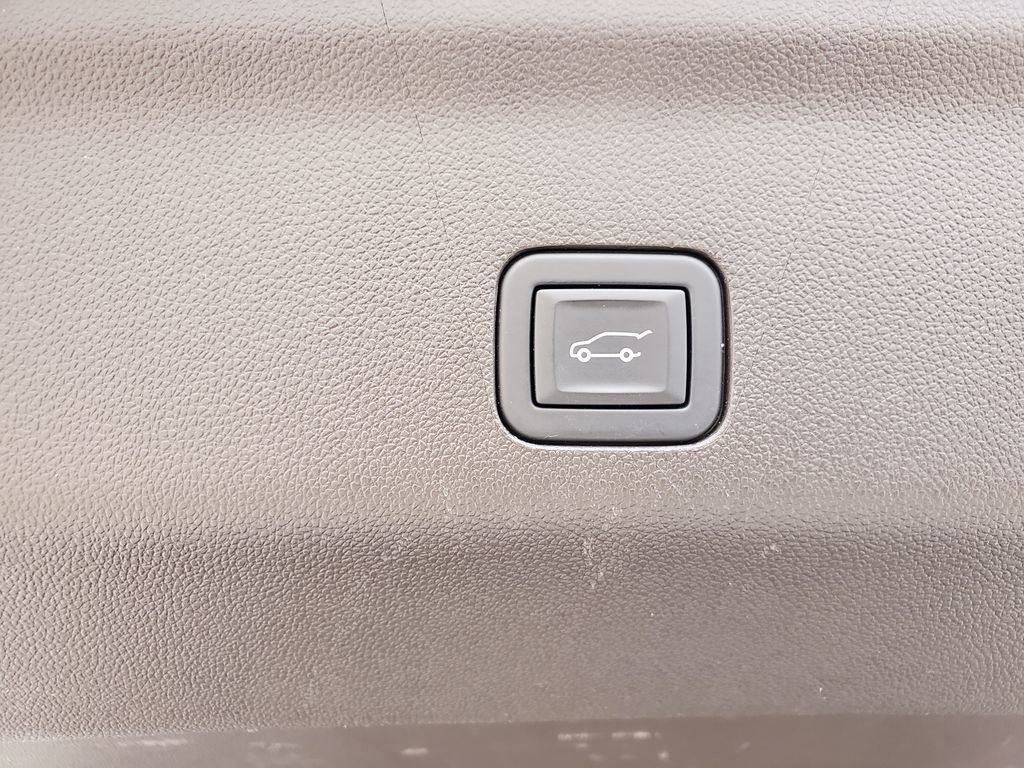 Used 2024 Cadillac Escalade Sport w/ LPO, ONYX Package image 45