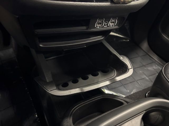 Used 2023 Chrysler Pacifica Touring-L w/ S Appearance Package image 47