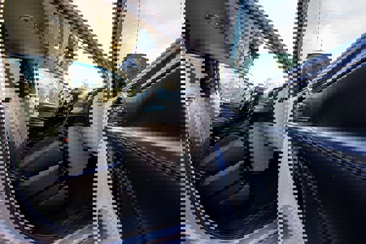 Used 2019 Dodge Grand Caravan SE image 18