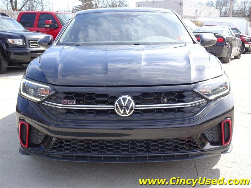 Used 2022 Volkswagen Jetta GLI Autobahn FWD image 2