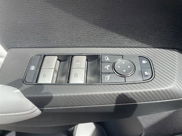 New 2025 Mitsubishi Outlander AWD image 18