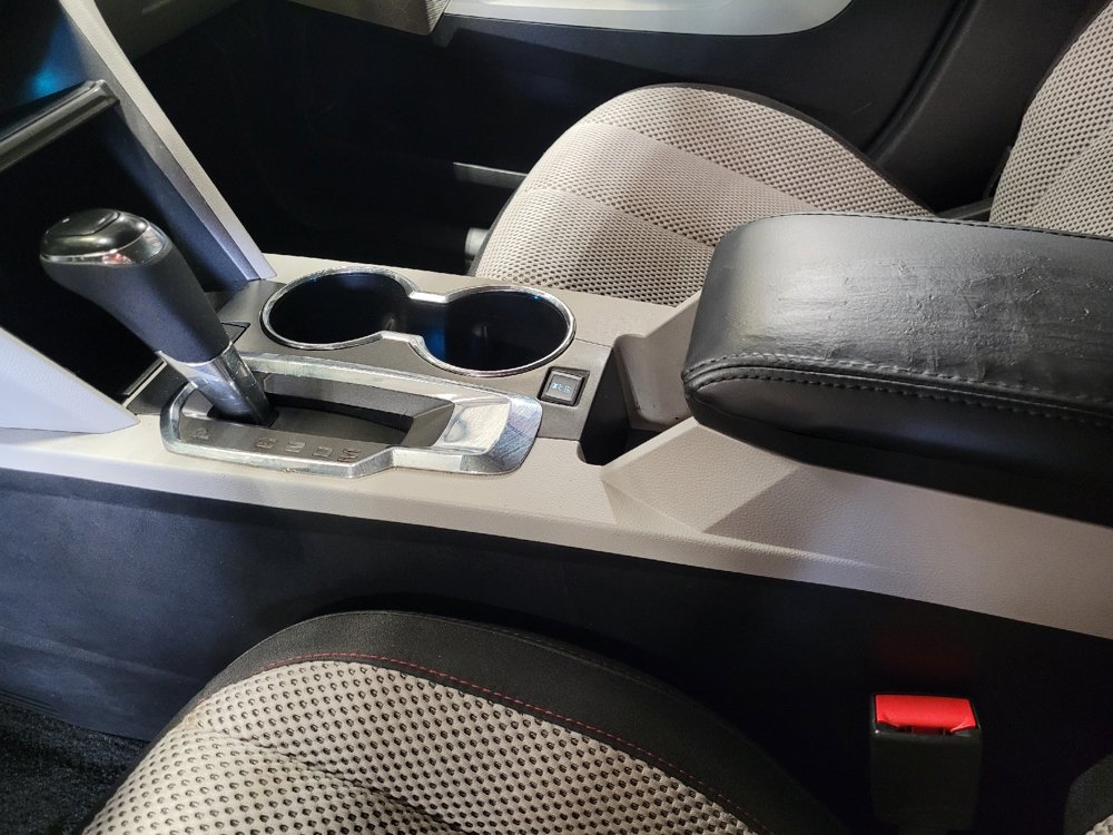 Used 2017 Chevrolet Equinox LS FWD image 26