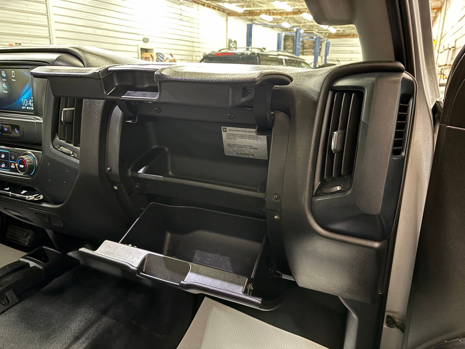 Used 2019 Chevrolet Silverado 2500 W/T AWD/4WD image 29