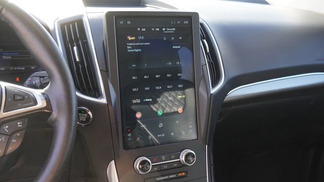 Used 2024 Ford Edge Titanium image 22