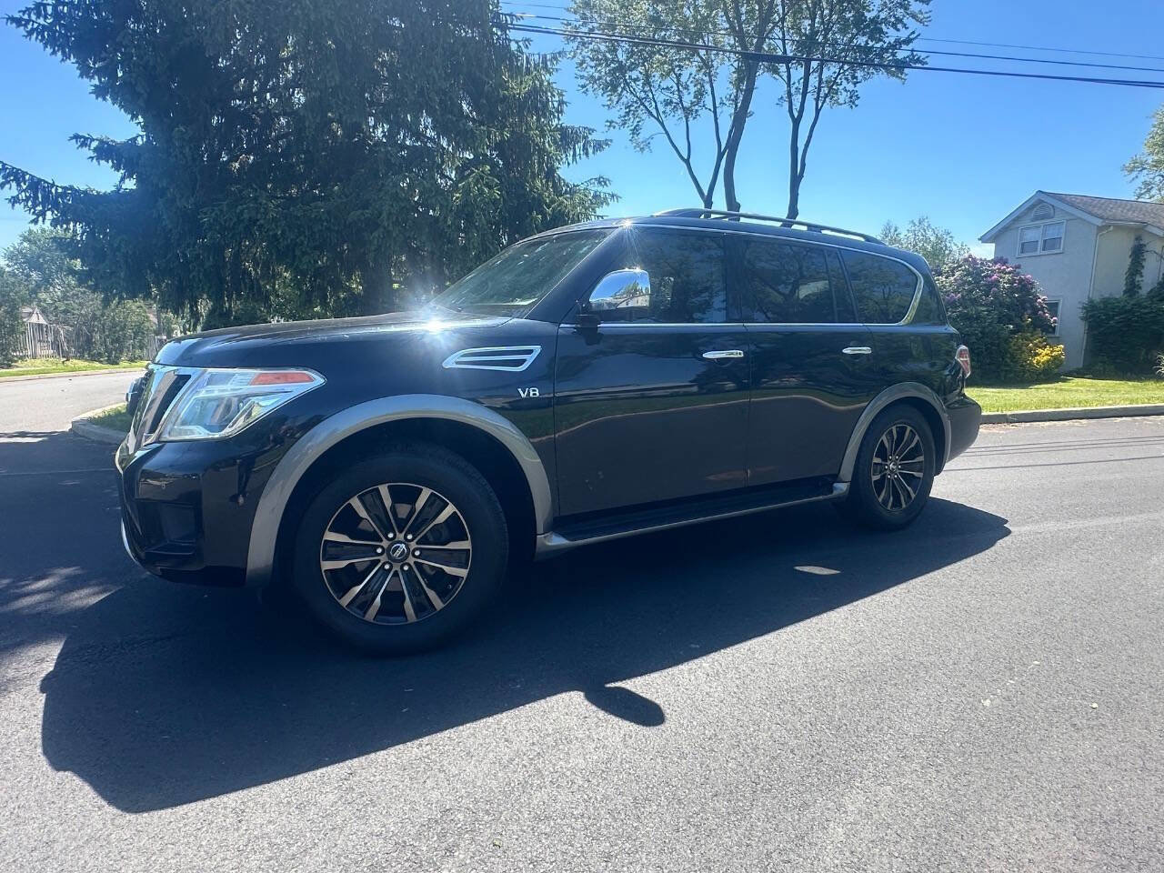 Used 2017 Nissan Armada Platinum w/ Captain Seat Package RWD image 4