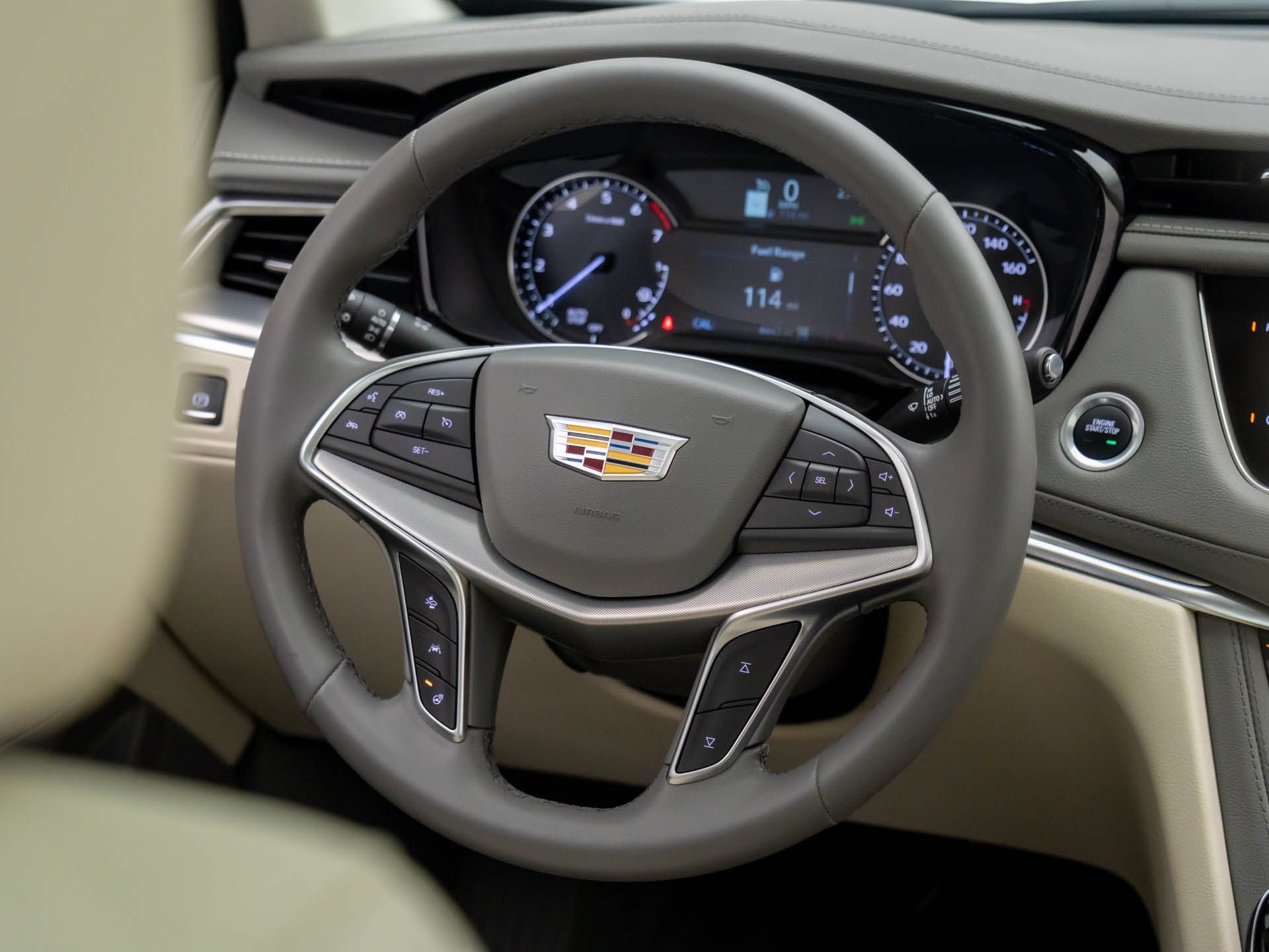Certified 2025 Cadillac XT5 Premium Luxury w/ LPO, Floor Liner Package AWD/4WD image 10