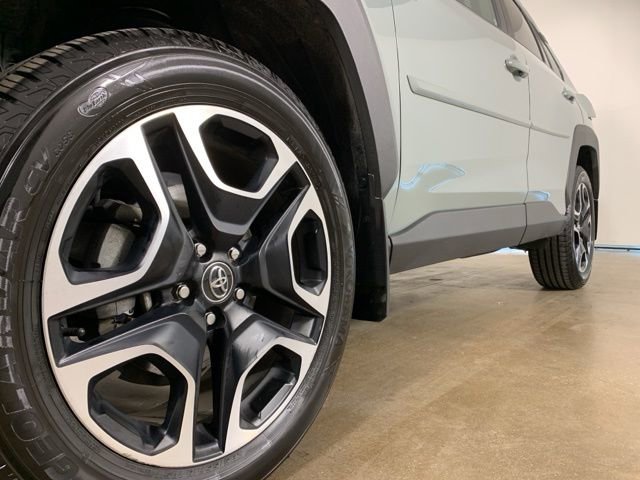 Used 2020 Toyota RAV4 Adventure w/ Convenience Package image 2