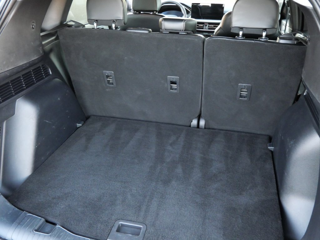 Certified 2025 Ford Escape Platinum AWD/4WD image 9