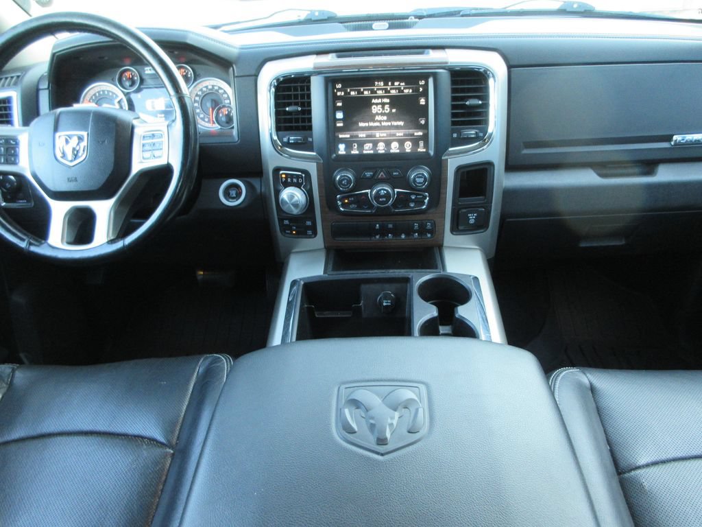 Used 2015 RAM 1500 Laramie w/ Convenience Group AWD/4WD image 19