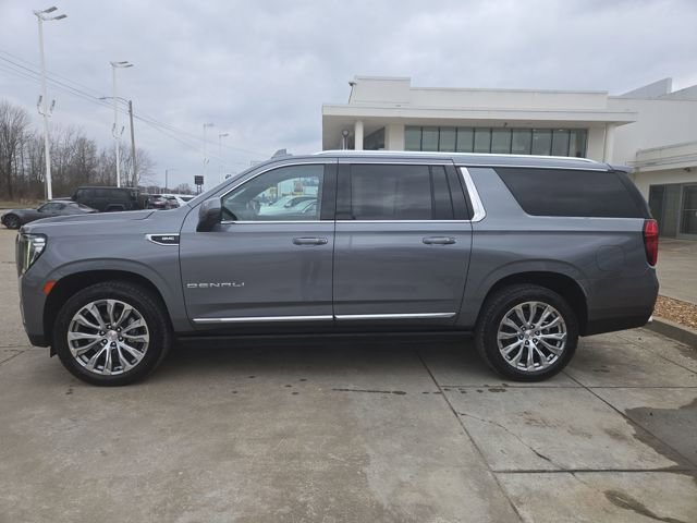 Used 2022 GMC Yukon XL Denali image 2