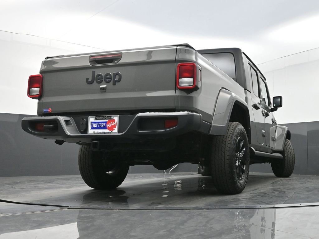 Used 2022 Jeep Gladiator Sport AWD/4WD image 29