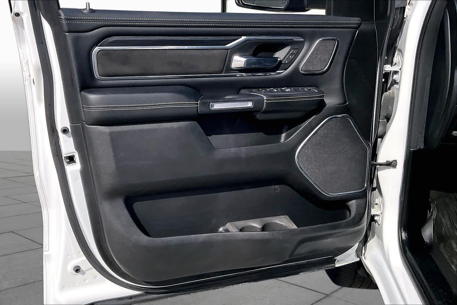 Used 2023 RAM 1500 Laramie AWD/4WD image 21
