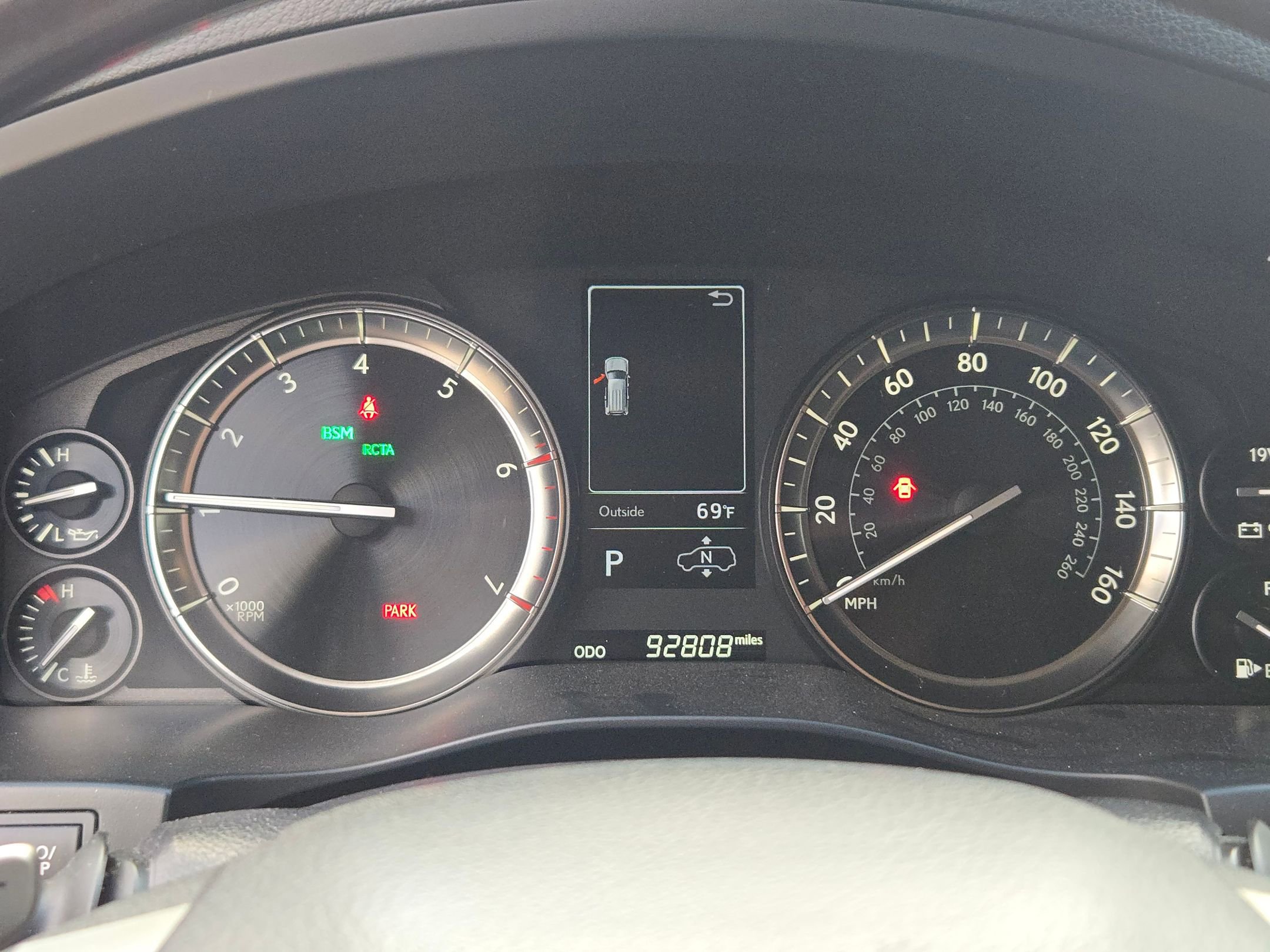 Used 2016 Lexus LX 570 4WD w/ Luxury Package image 11