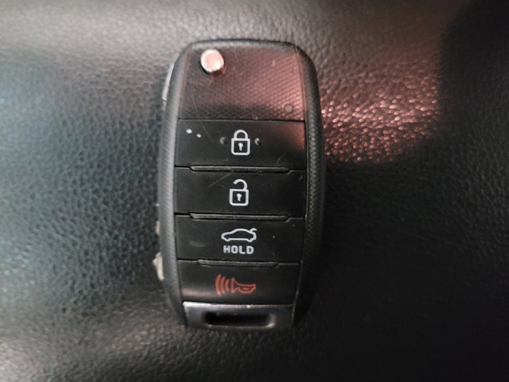 Used 2017 Kia Forte LX FWD image 32