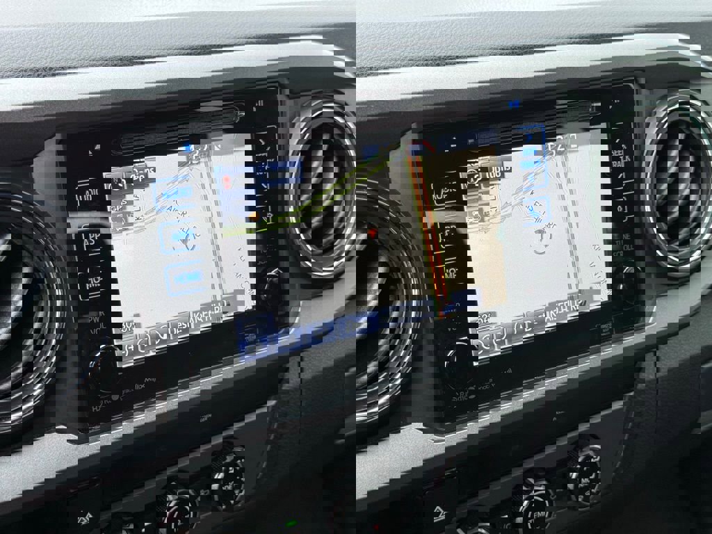 Used 2017 Toyota Tacoma TRD Off-Road w/ Tow Package (A/T) image 34