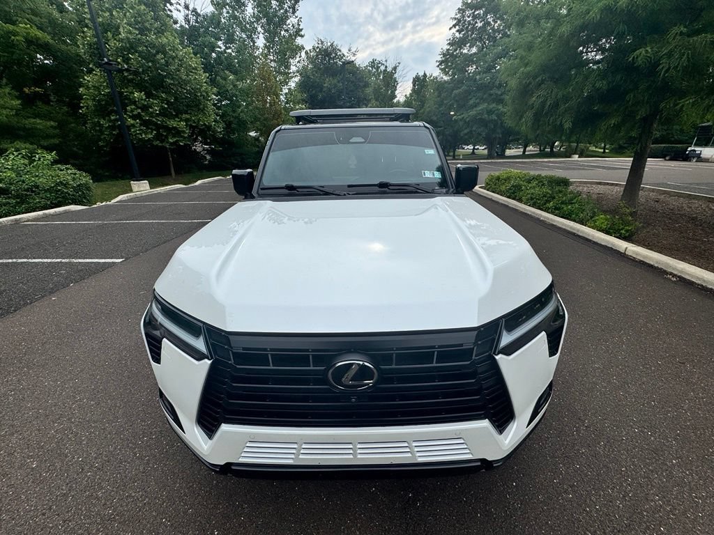 Used 2024 Lexus GX 550 w/ Accessory Package (Z1) AWD/4WD image 9