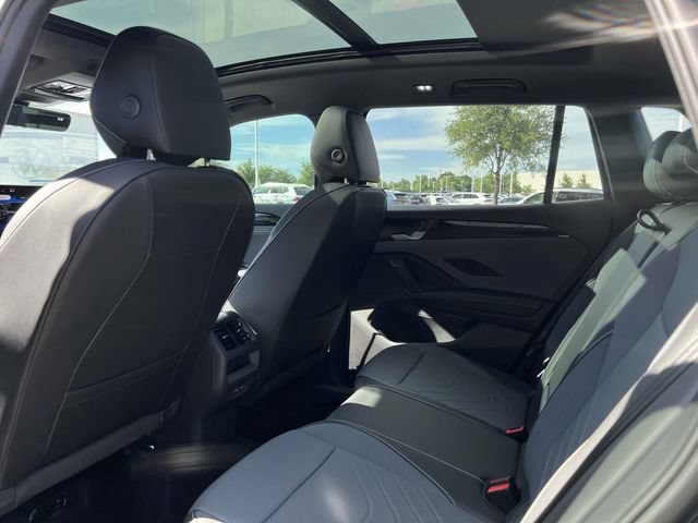 New 2026 Volkswagen Tiguan SE R-Line FWD image 25
