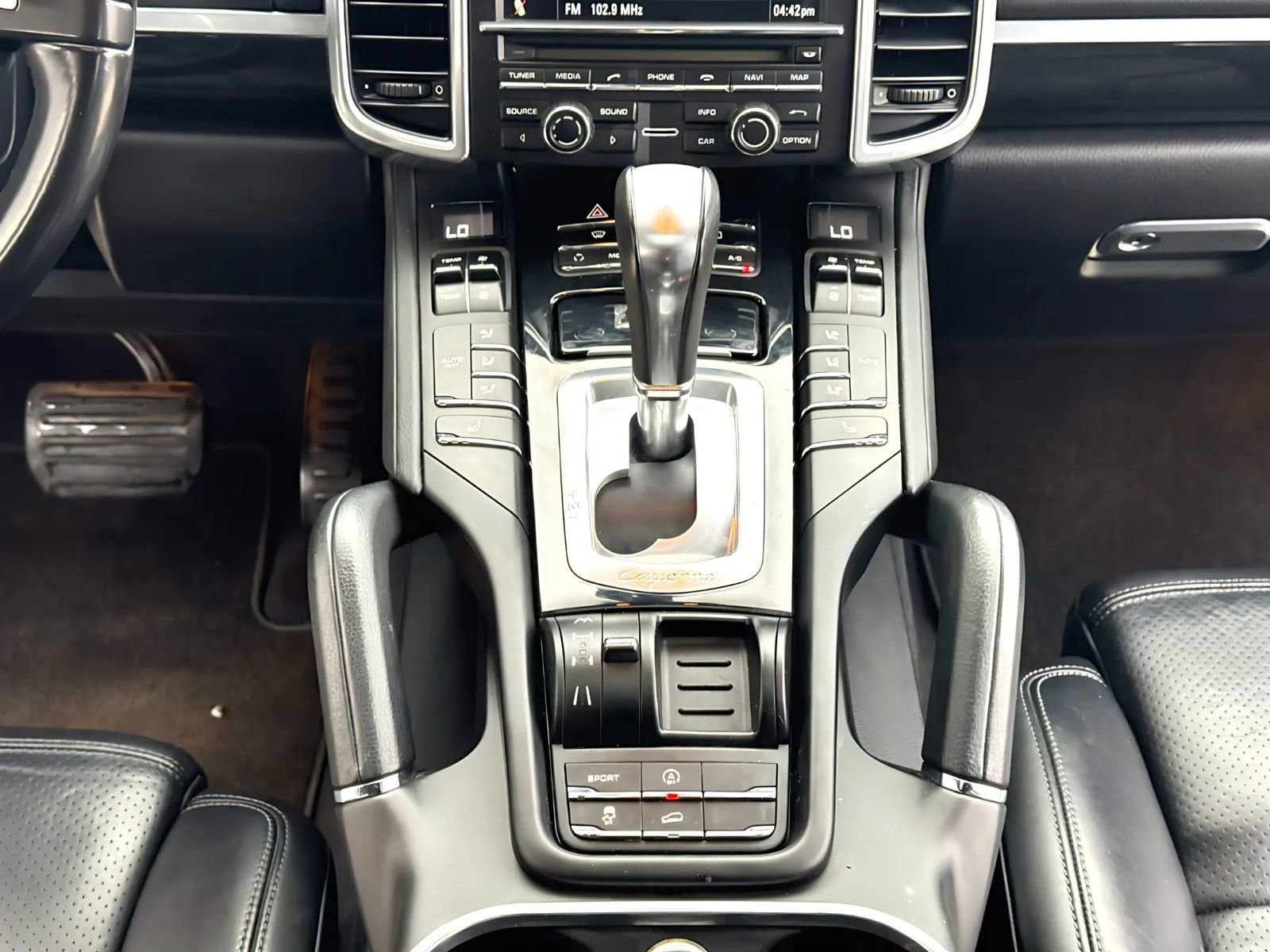 Used 2013 Porsche Cayenne image 26