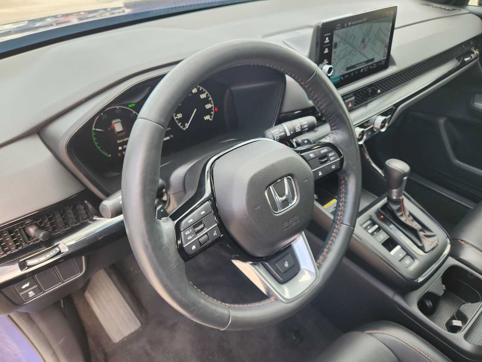 Used 2024 Honda CR-V Sport Touring image 2
