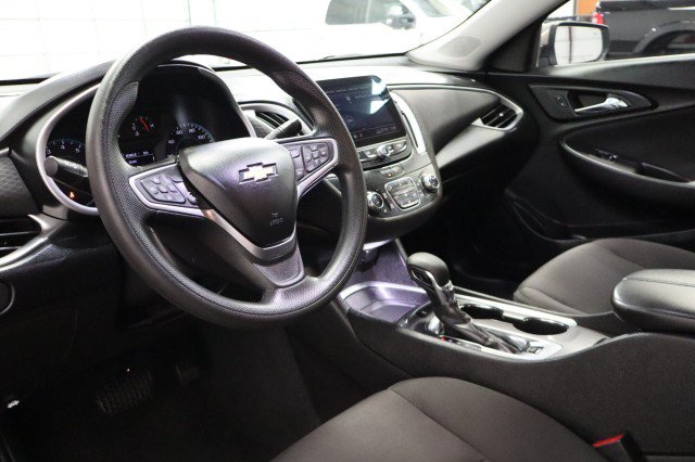 Used 2023 Chevrolet Malibu LT w/ Driver Confidence Package FWD image 31