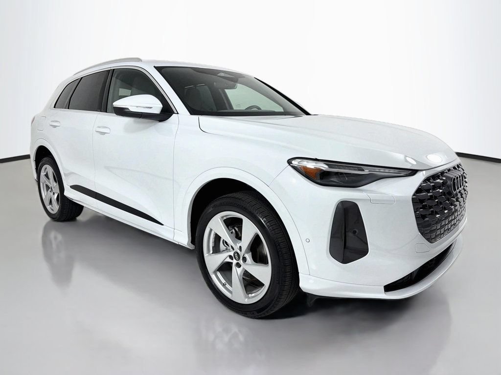 Used 2025 Audi Q5 Premium Plus AWD/4WD image 1